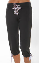 yoga capri black